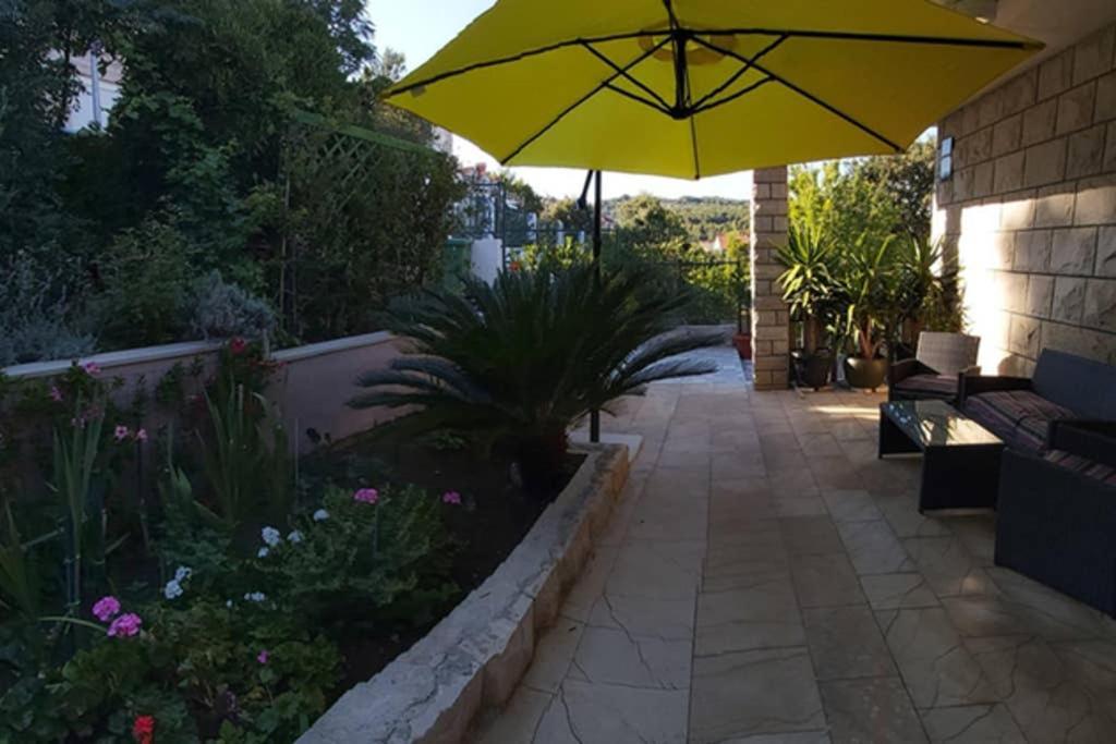Apartment Brandel * Croatia * Brac * Selca * Puntinak エクステリア 写真